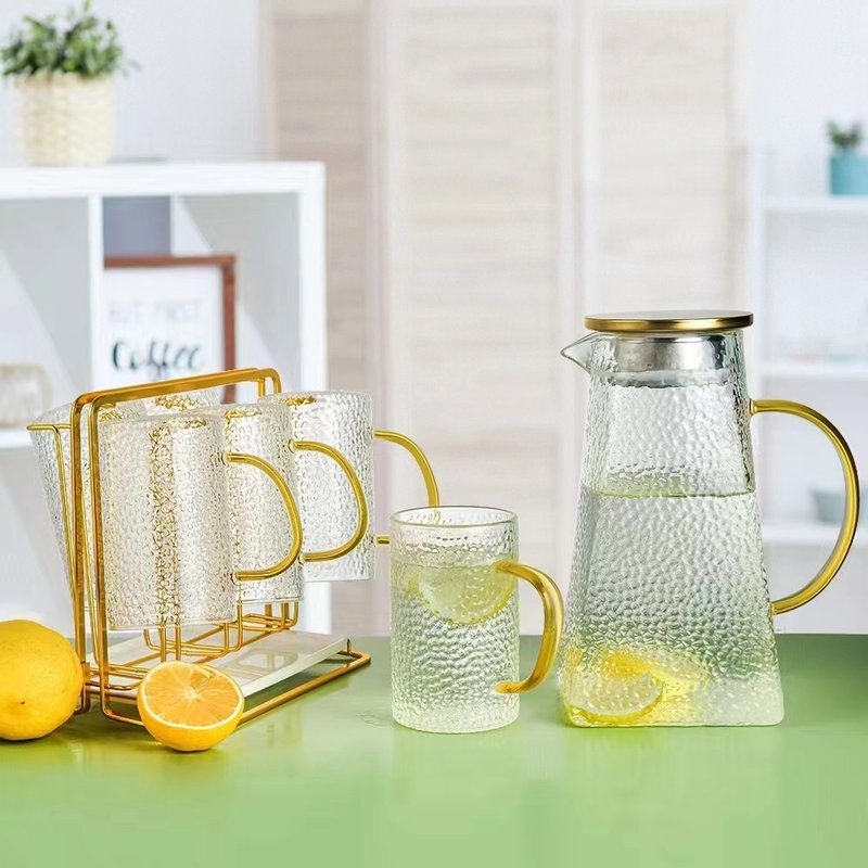 Hammered Square Glass Pitcher - Thickened Heat-Resistant Water Jug For Iced Tea Juice & Infused Water (Modern Kitchenware With Sturdy Handle)​