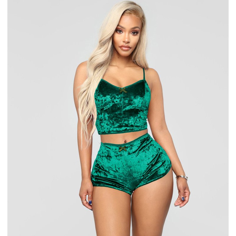 Women's Sexy Underwear Gold Velvet Sexy Women's Suspender Shorts Pajamas Two-piece Set