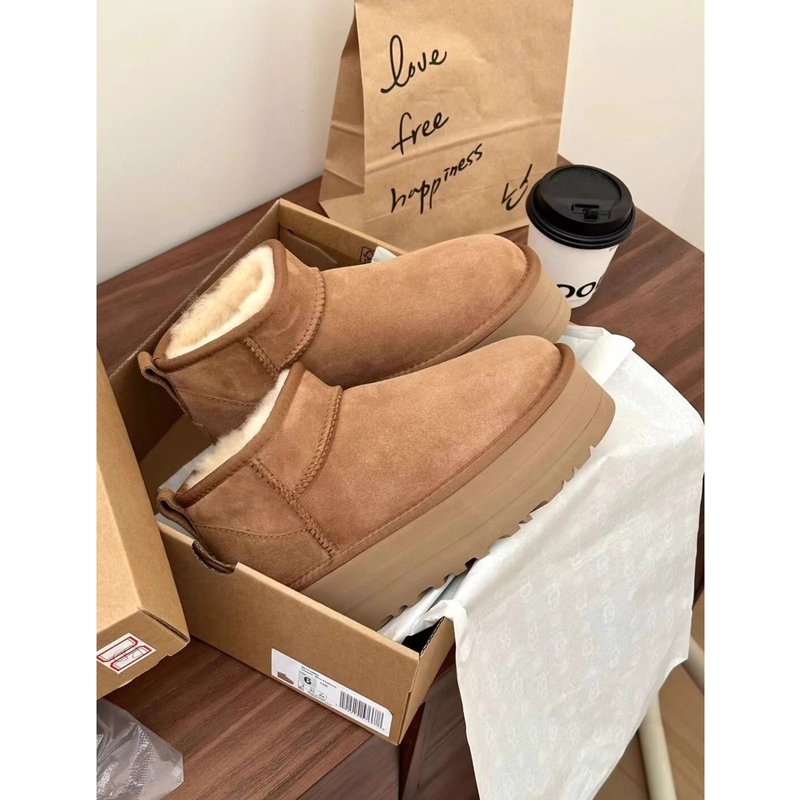 2024 Zhou Dongyu Sheepskin Snow For Women Winter Thickened Mini Short Tube Platform Warm Cotton Boots Thick Sole
