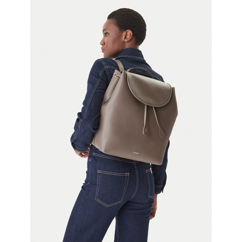 Rucksack Calvin Klein Foil Logo Large Flap Backpack LV04F3505G Braun