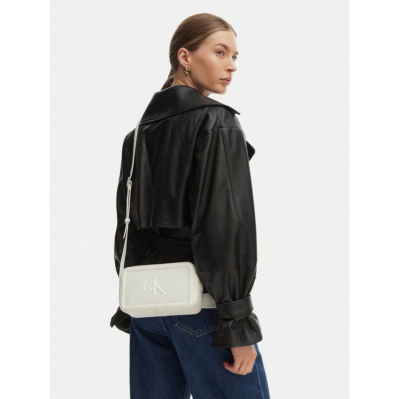 Handtasche Calvin Klein Bold Ck Camera Bag LV04F3220G Weiß