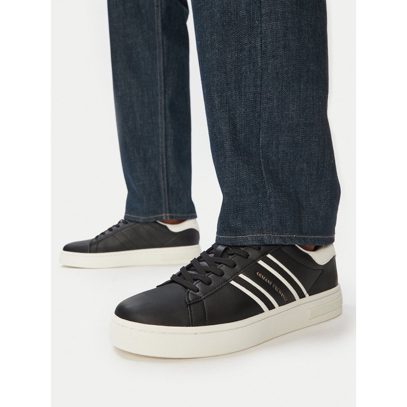 Sneakers Armani Exchange XM002198 AF21421 MC024 Schwarz