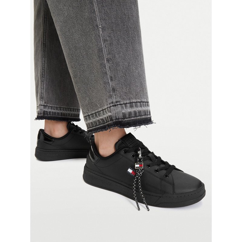 Sneakers Tommy Jeans Tjw Logo Sneaker EN0EN03129 Schwarz