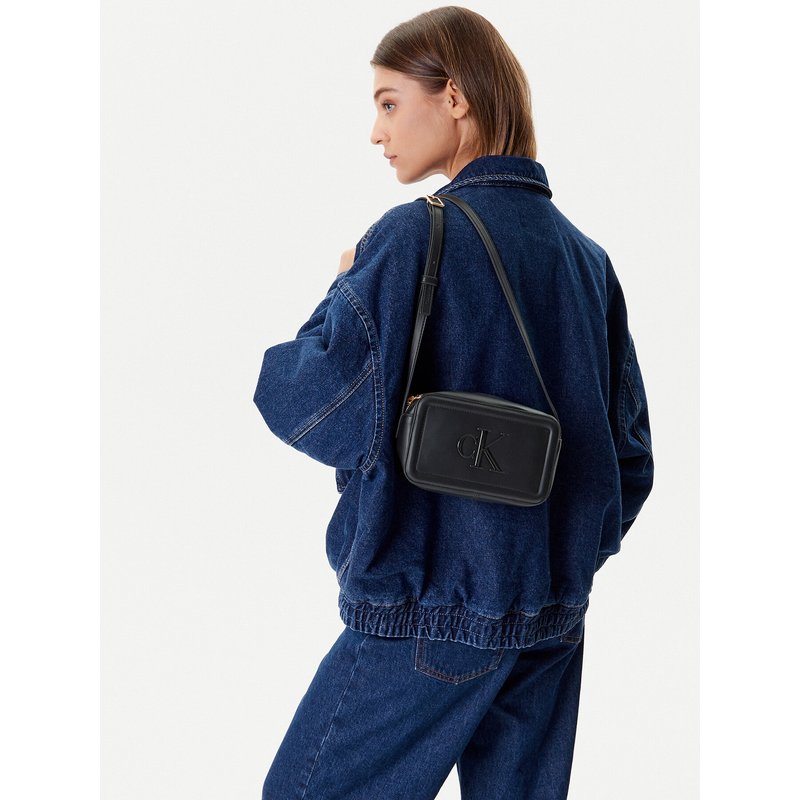 Handtasche Calvin Klein Bold Ck Camera Bag LV04F3220G Schwarz