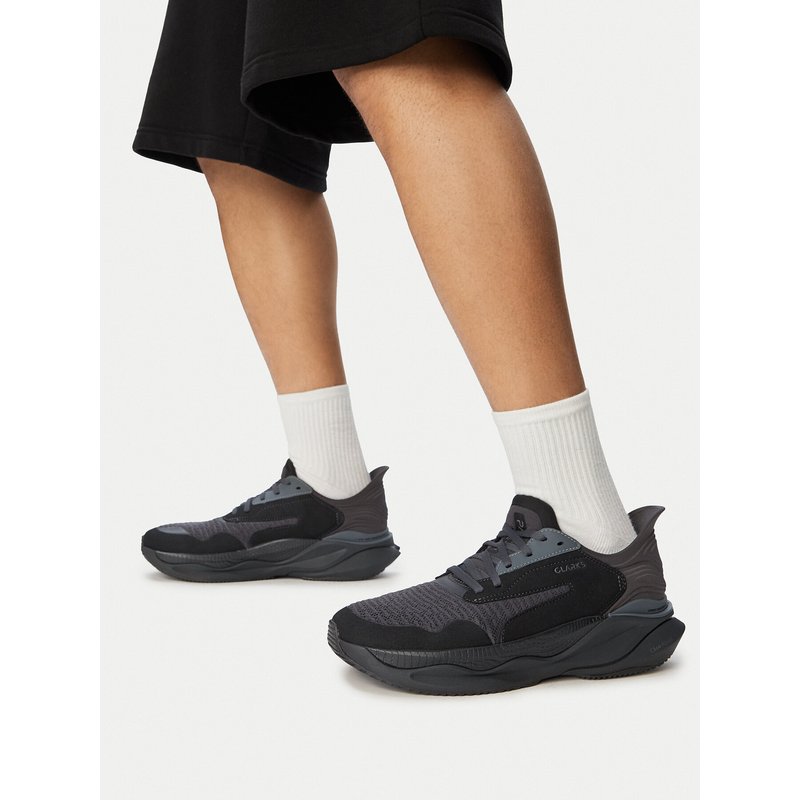 Sneakers Clarks Clarks Pace 26184667 Schwarz