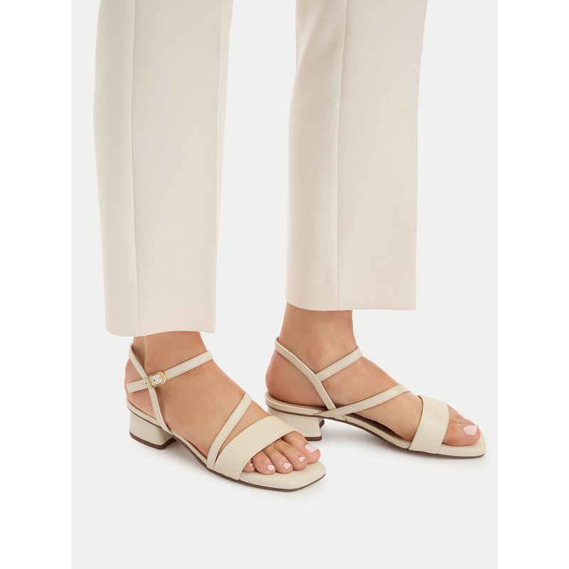 Sandalen Clarks Serina35 Strap 26186118 Écru