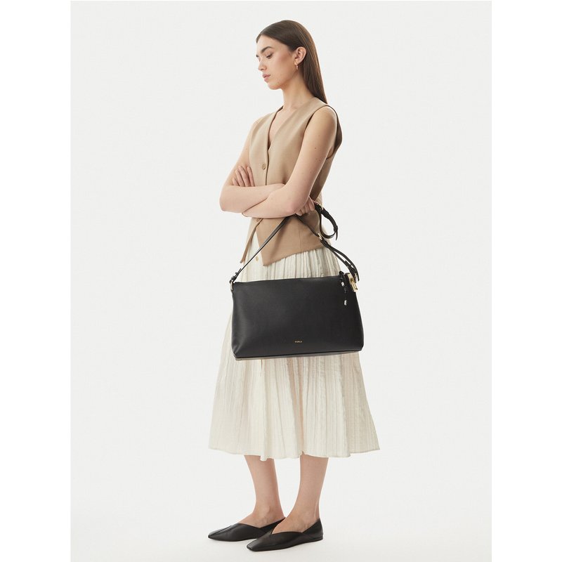 Handtasche Furla Debby M WB02006 BX3353 CN O6000 Schwarz
