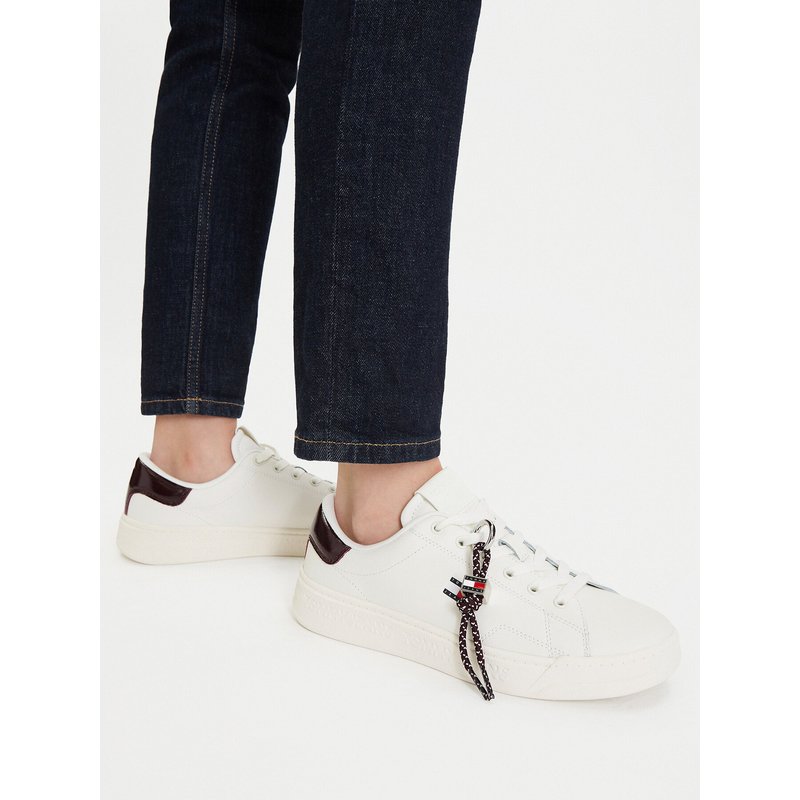 Sneakers Tommy Jeans Tjw Logo Sneaker EN0EN03129 Weiß