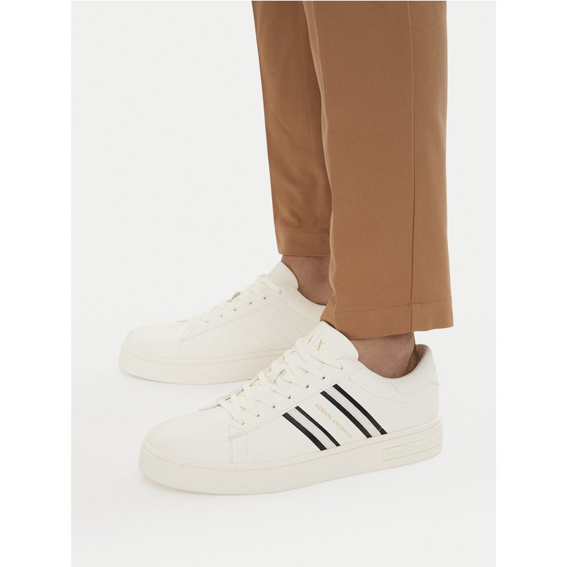 Sneakers Armani Exchange XM002198 AF21421 M0017 Weiß