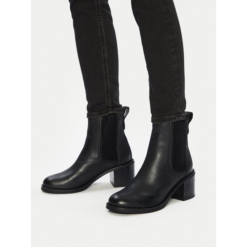 Stiefeletten Clarks Chamberly Top 26179551 Schwarz