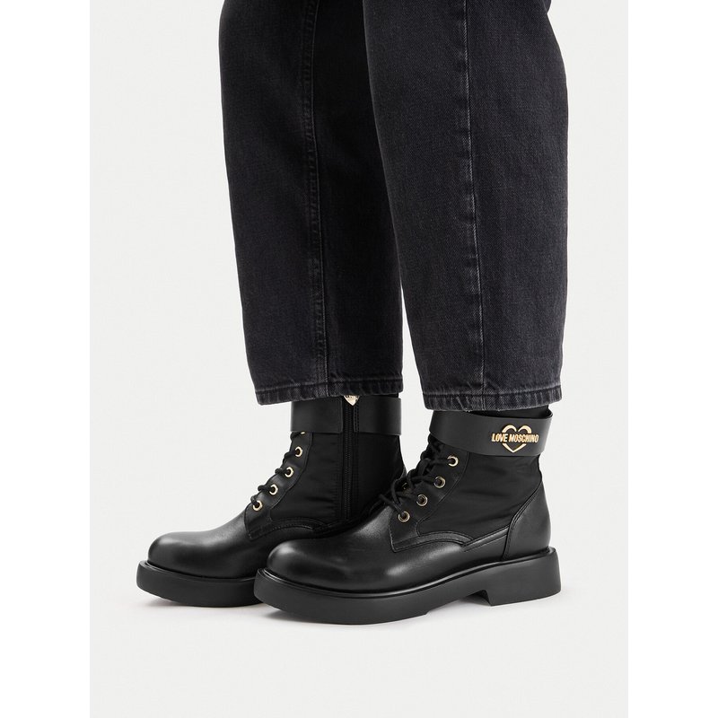 Schnürschuhe LOVE MOSCHINO JA24024G1NIN100A41 Schwarz