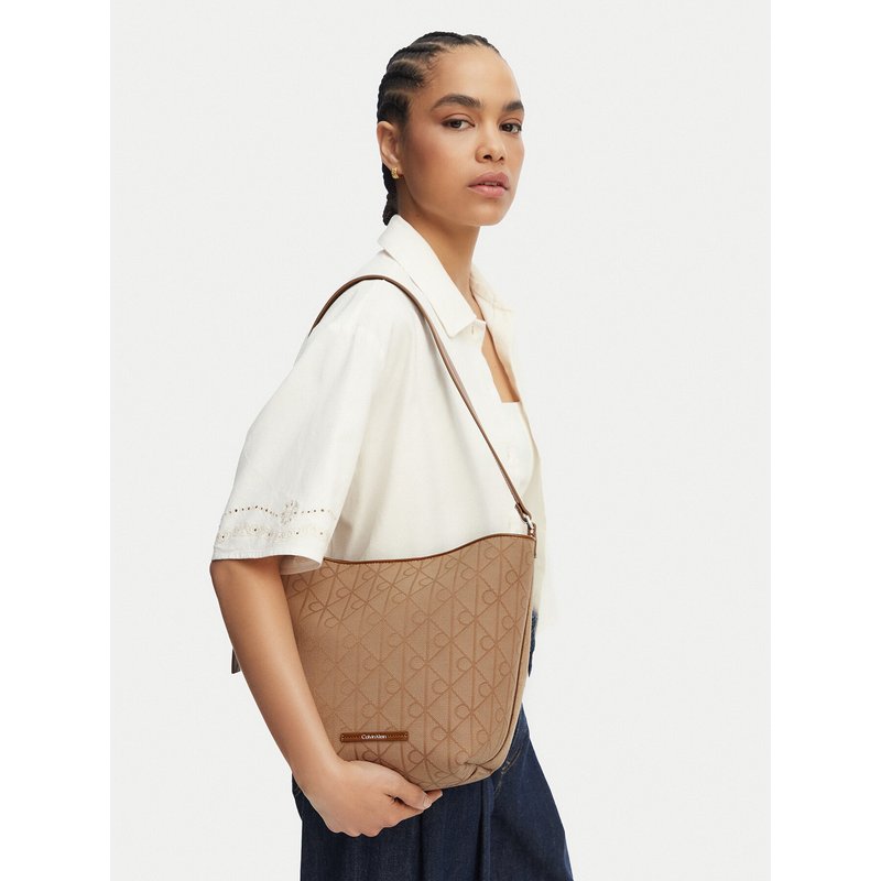 Handtasche Calvin Klein Emblem Aop Jacquard Camera Bag LV04F3535G Braun