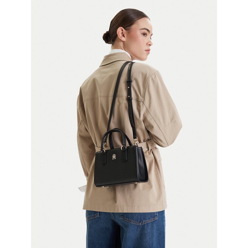 Handtasche Tommy Hilfiger Th Daily Mini Tote Mono AW0AW18416 Schwarz
