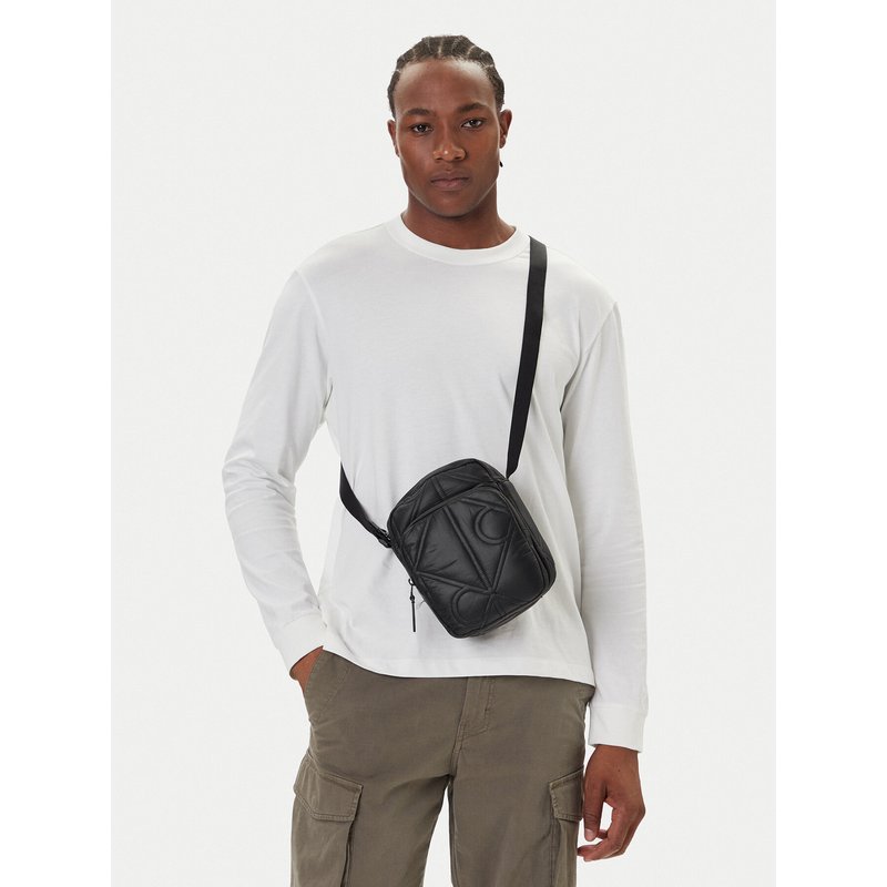 Gürteltasche Calvin Klein Puffer Reporter LV04D3164G Schwarz