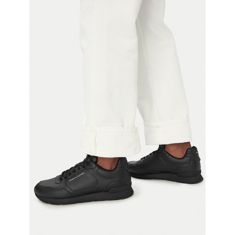 Sneakers Tommy Hilfiger Light Eva Runner FM0FM05906 Schwarz