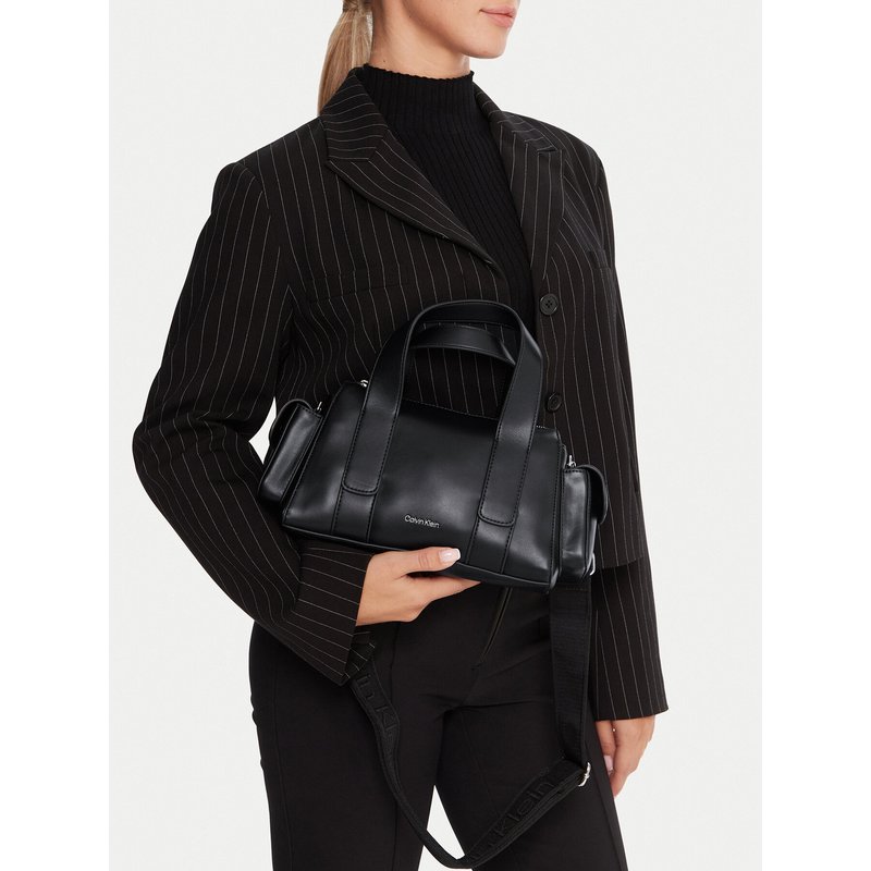 Handtasche Calvin Klein Webbing Strap Pocket Bag LV04F3291G Schwarz