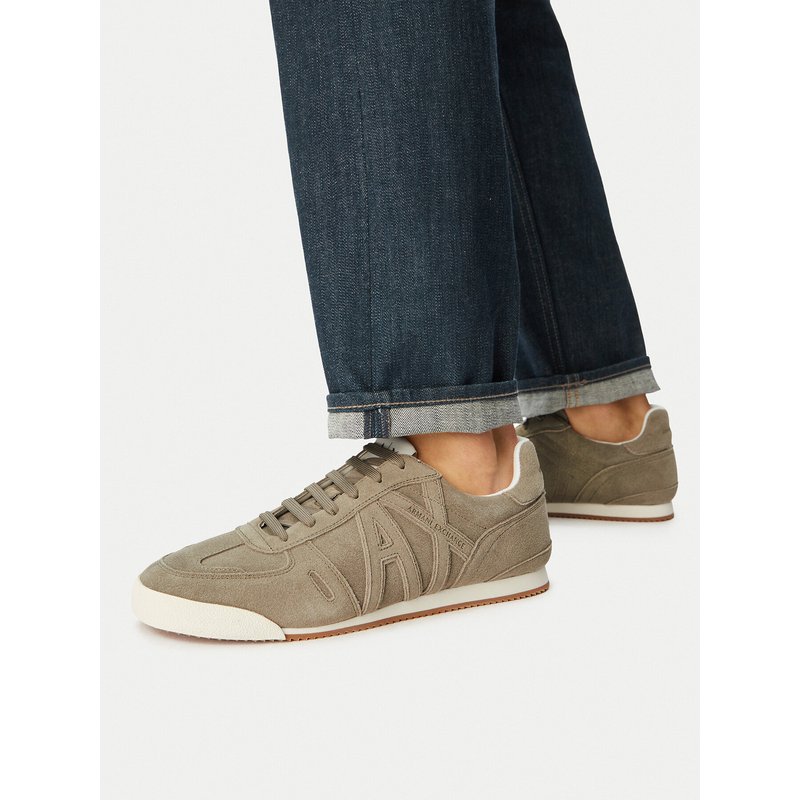 Sneakers Armani Exchange XM002616 AF19687 Z7016 Khakifarben