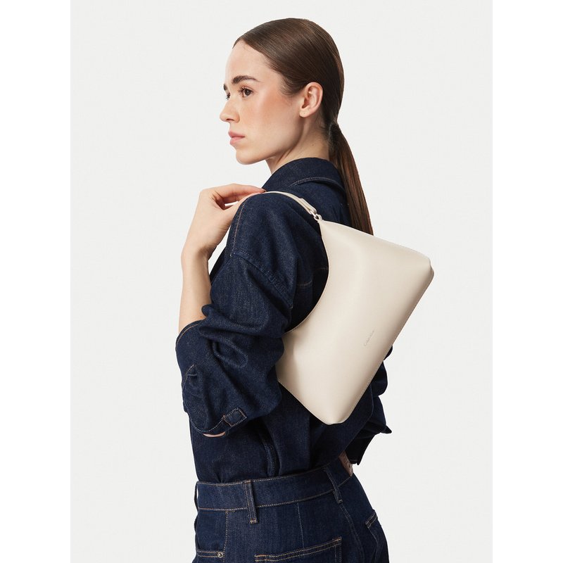 Handtasche Calvin Klein Foil Logo Small Shoulder Bag LV04F3890G Creme