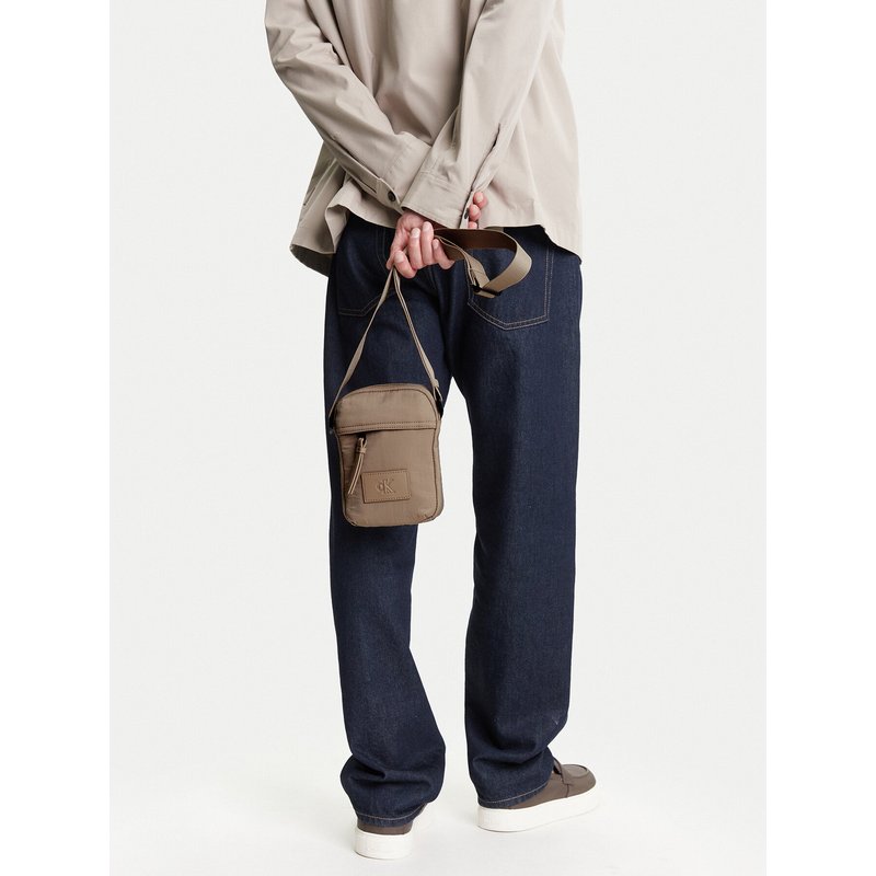 Umhängetasche Calvin Klein Jeans Metro Nylon Reporter S Ny LV04G3089G Beige
