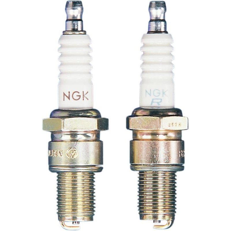 6650 - NGK Iridium IX Spark Plug For Ducati 748 1995-2003