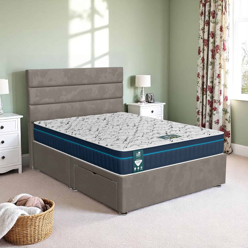 Milan Classic Stripe Divan-Light - Milan Silver, Queen Size 120 x 190cm (Small Double)