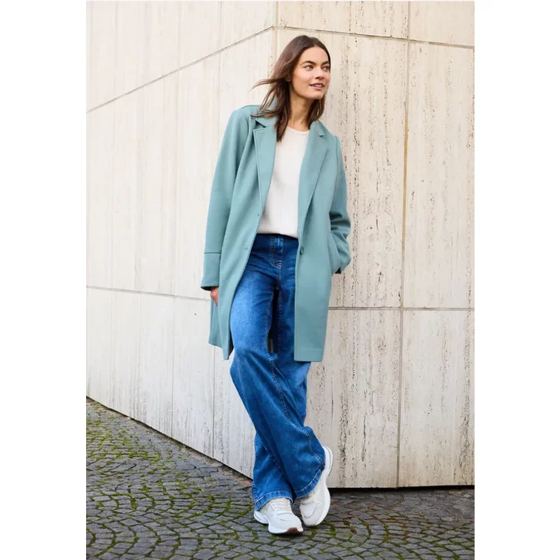 Manteau à revers aspect laine