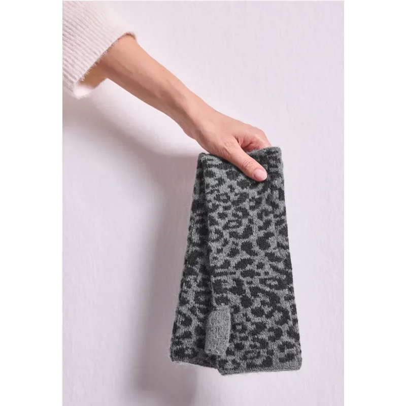 Jacquard Armwärmer mit Leo-Muster