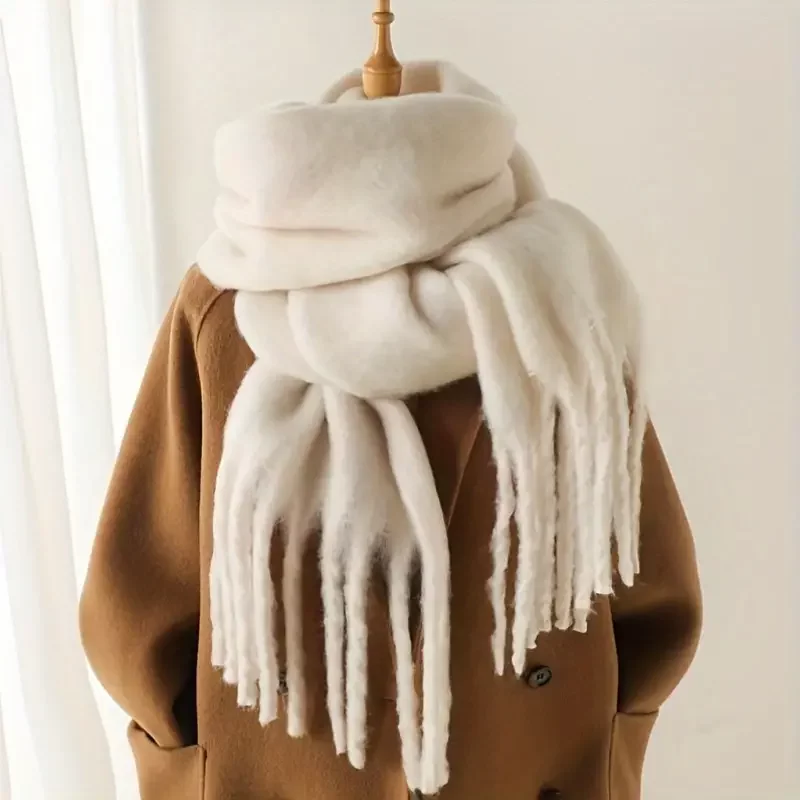 Women'S Elegant Chunky Knit Scarf - Beige