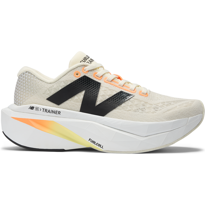 Levně Boty na běhání New Balance FuelCell SuperComp Trainer v3 MRCXCA4 – béžové