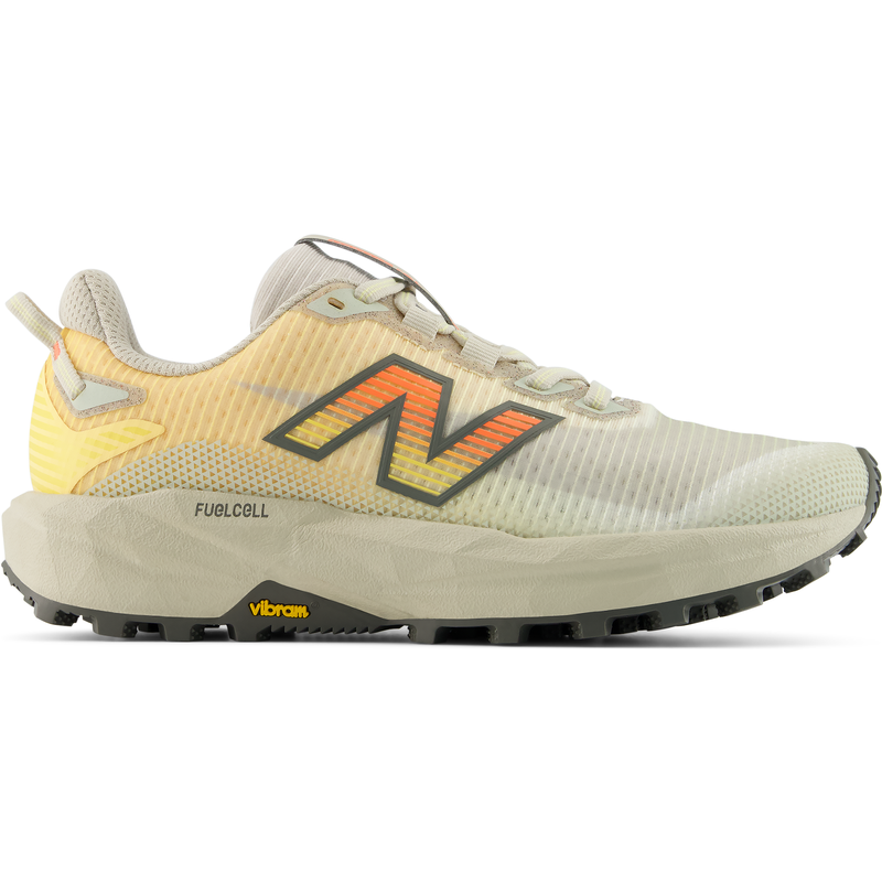 Levně Dámské boty New Balance FuelCell Rebel Trail WRBT6G2 – béžové