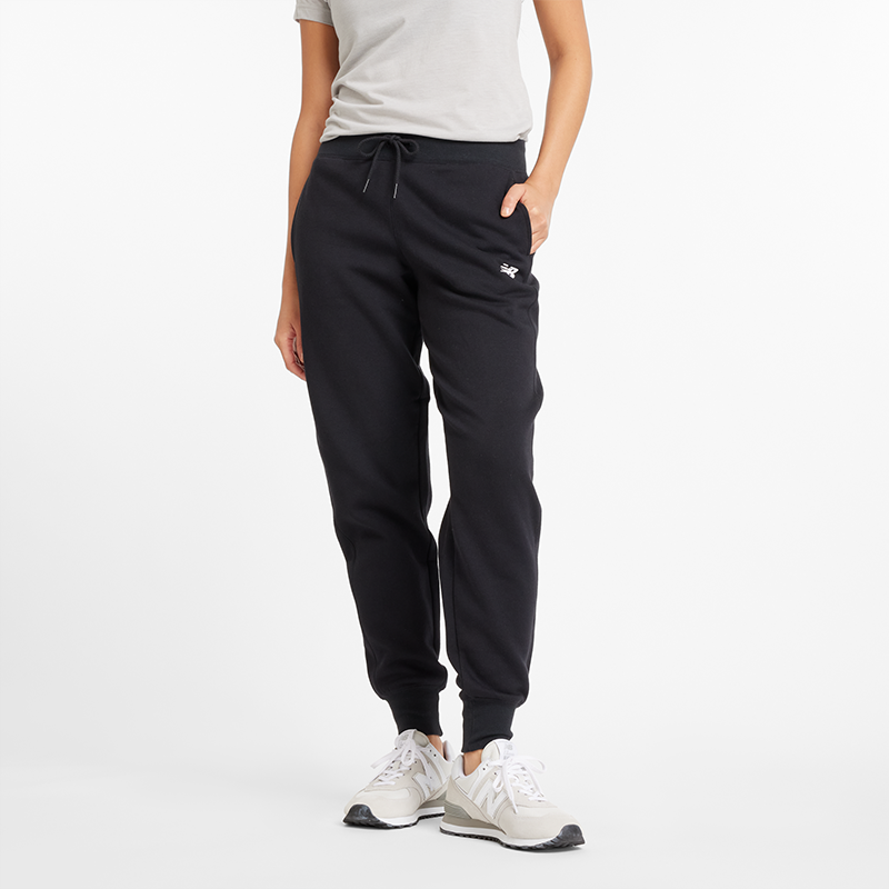 Levně Dámské kalhoty New Balance WP43805BK – černé