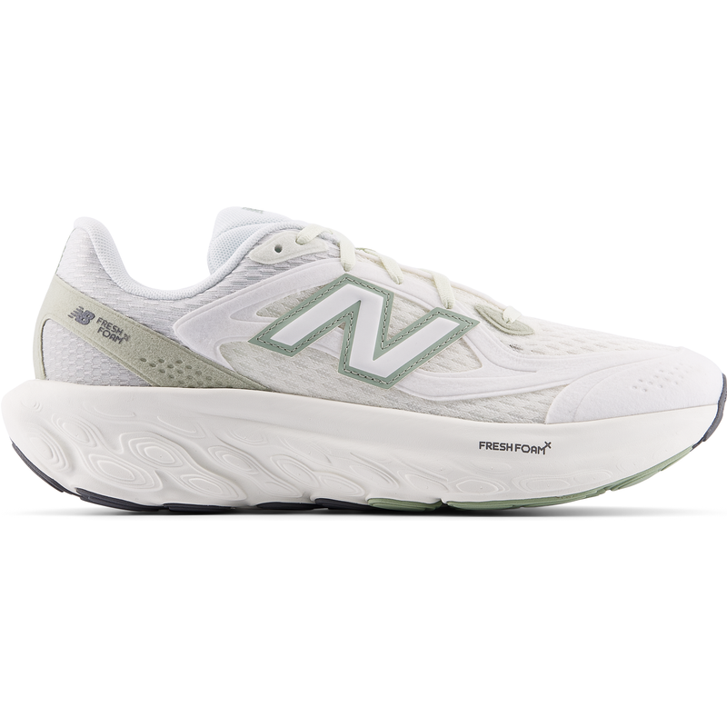Levně Unisex boty New Balance UTRNAF – bílé