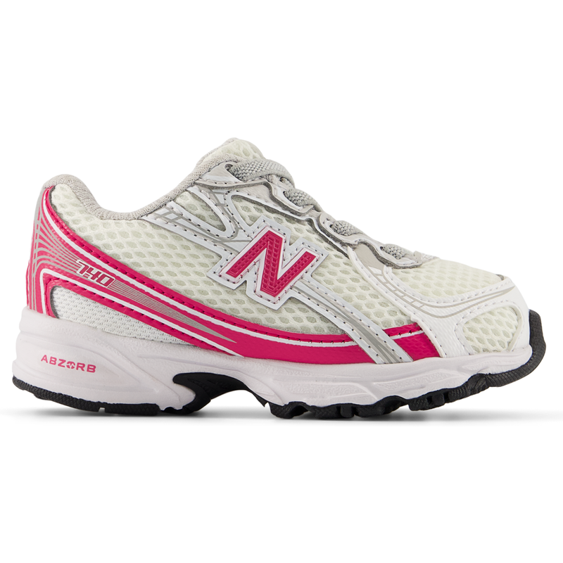 Levně Dětské boty New Balance I740981 – bílé