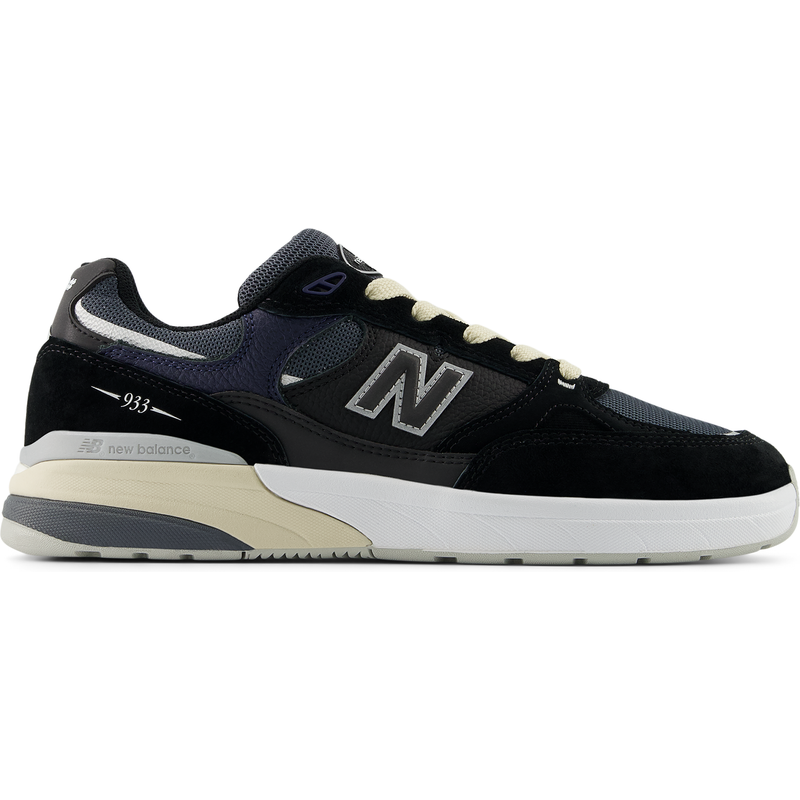 Levně Pánské boty New Balance Numeric UN933BNT – černé
