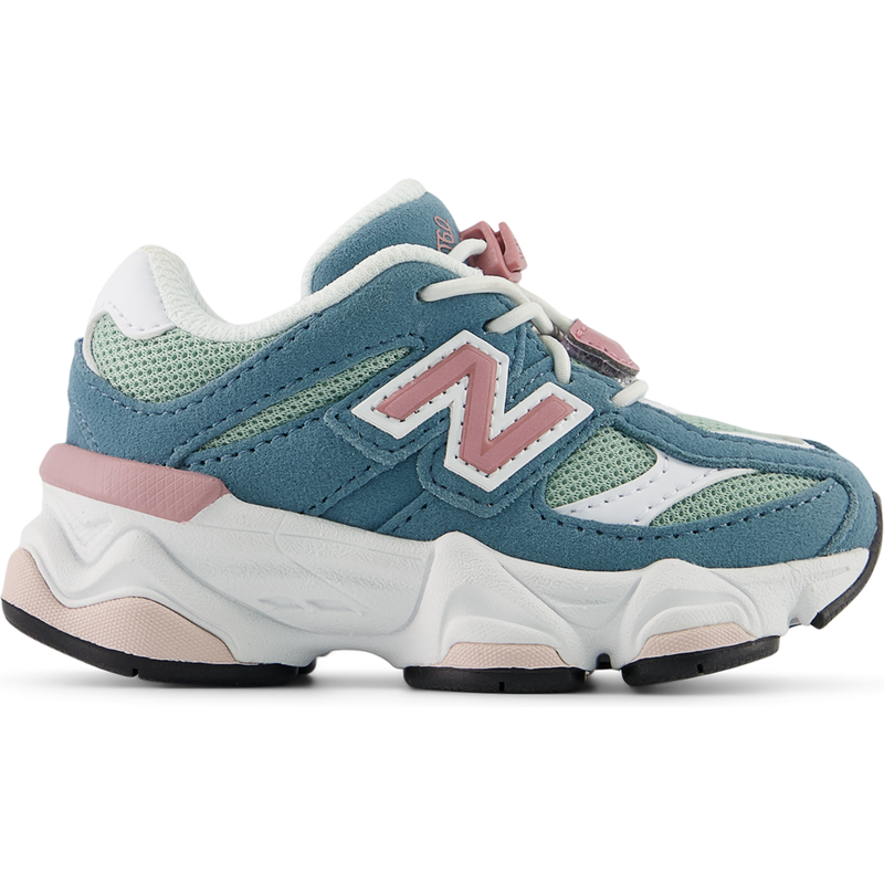 Levně Dětské boty New Balance I90601UY – modré