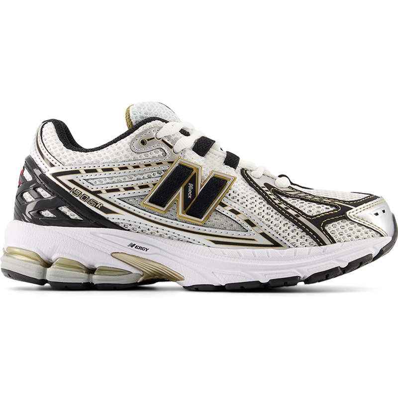 Levně Dětské boty New Balance GC1906RA – stříbro