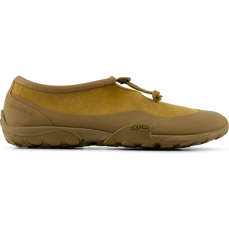 Levně Unisex boty New Balance Minimus MT10T9CZ – hnědý