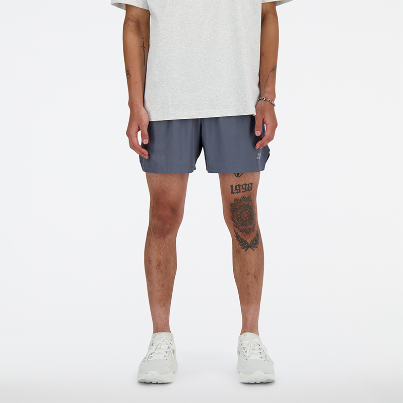 Levně Pánské šortky New Balance MS41286GT – šedé