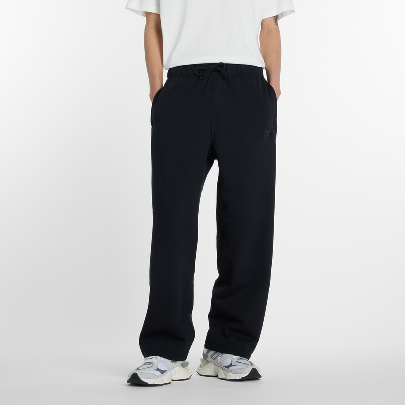 Levně Pánské kalhoty New Balance MP53504BK – černé