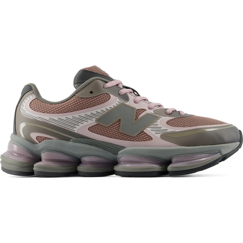 Levně Unisex boty New Balance ABZORB U20002T8 – hnědý