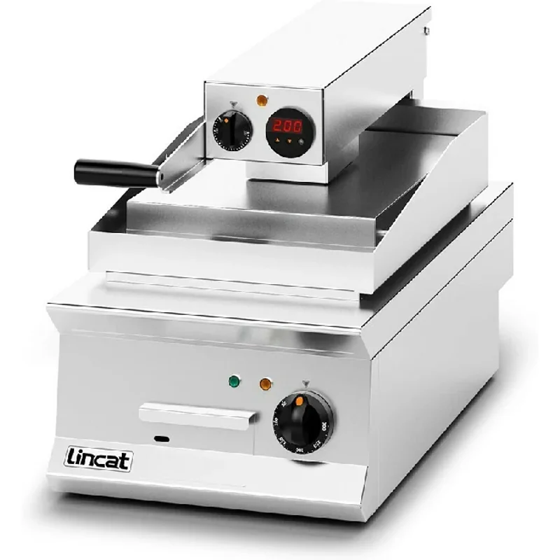 Lincat Opus 800 Electric Counter-top Clam Griddle - Ribbed Upper Plate - W 400 mm - 8.6 kW