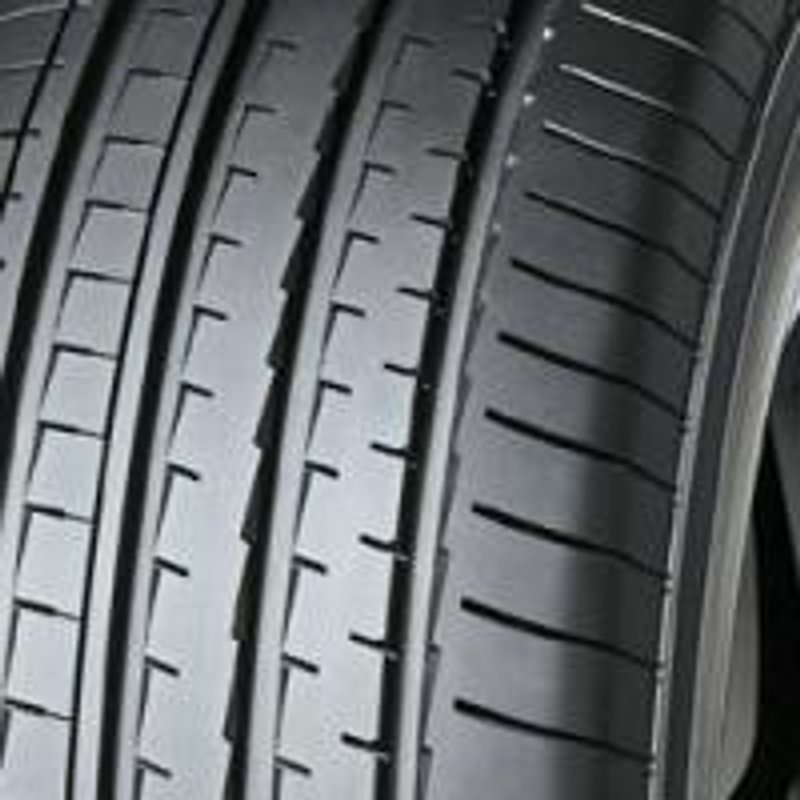 Yokohama Advan V61 ( 235/55 R18 104V XL RPB )
