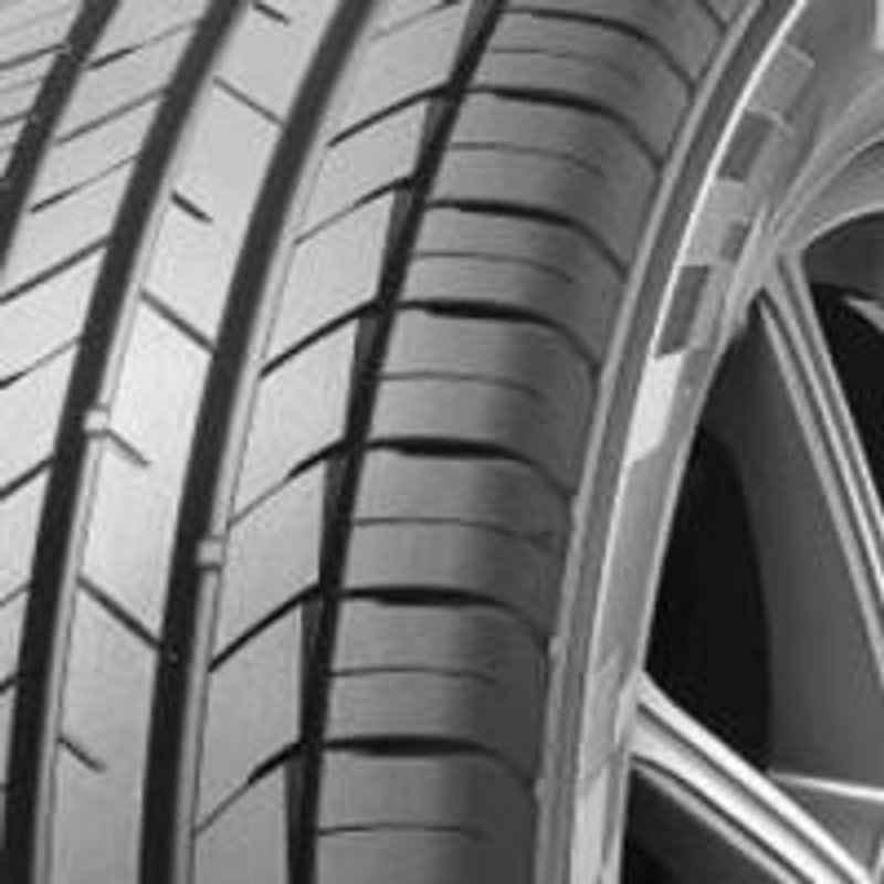 Kumho Ecsta HS52 ( 245/45 ZR18 100W XL with rim protection ridge (FSL) )