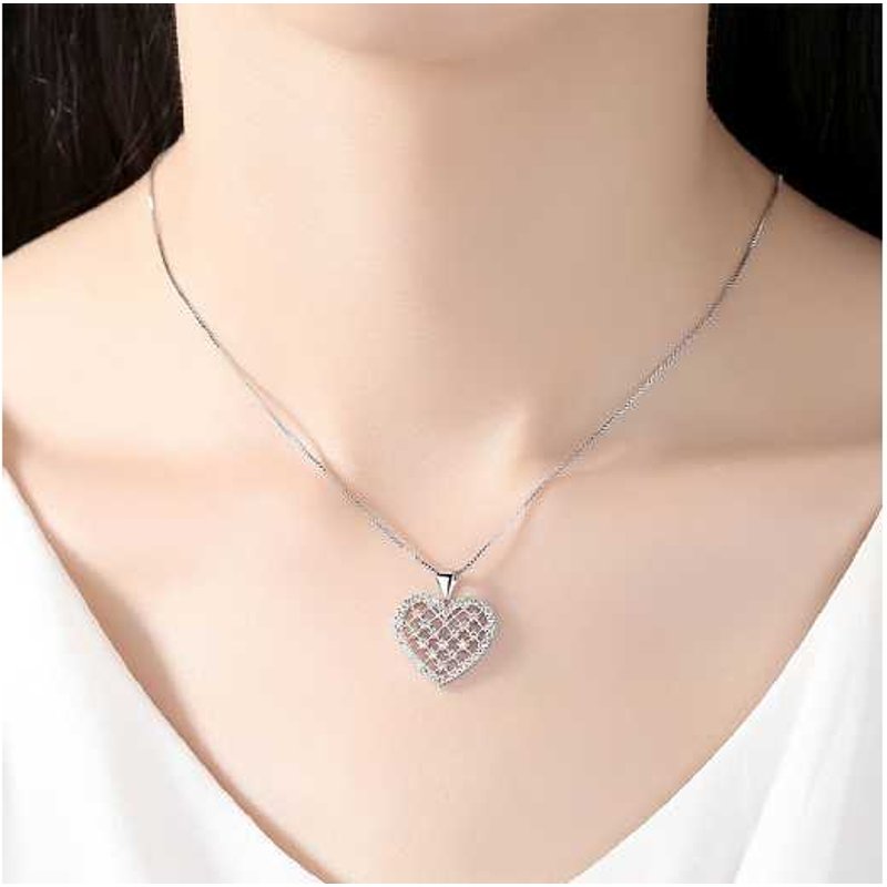 Silver-Plated Heart Pendant Necklace with 'MUM' Charm & Crystal Accent - Adjustable Chain, Lightweight Gift Jewellery | Wowcher