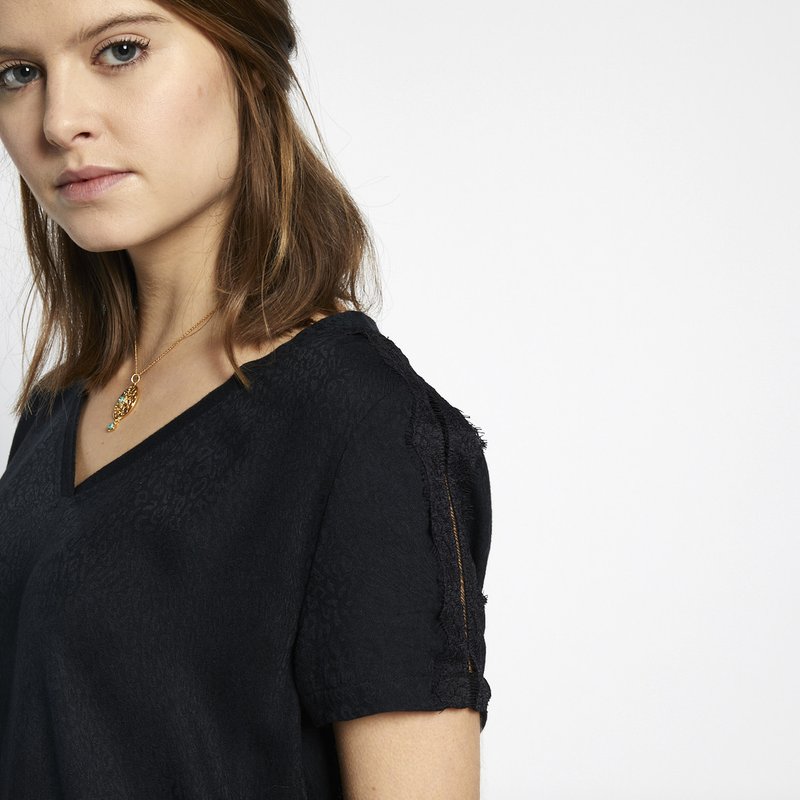 Blouse manches courtes col V détail dentelle Donna noir en viscose