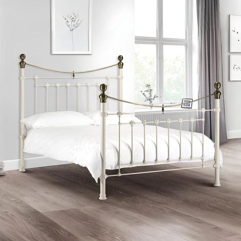 Victoria High Foot-End Bed