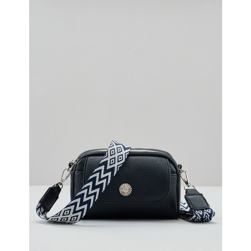 Kleine Crossbody-Bag, Kontrastgurt