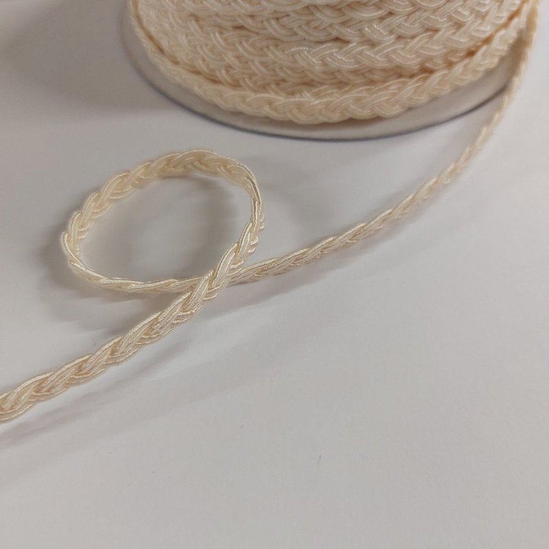 Galon tressé crème 6mm - Mondial Tissus
