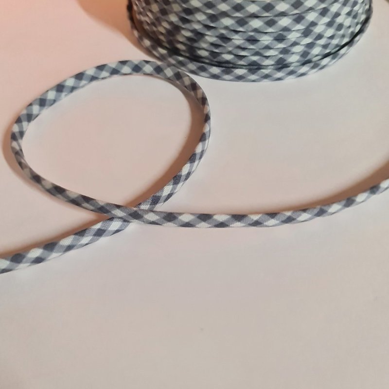 Cordon spaghetti 7 mm bleu gris vichy - Frou Frou - Mondial Tissus