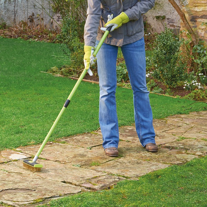 Garden Gear - Telescopic 3-in-1 Steel Brush & Weed Scraper